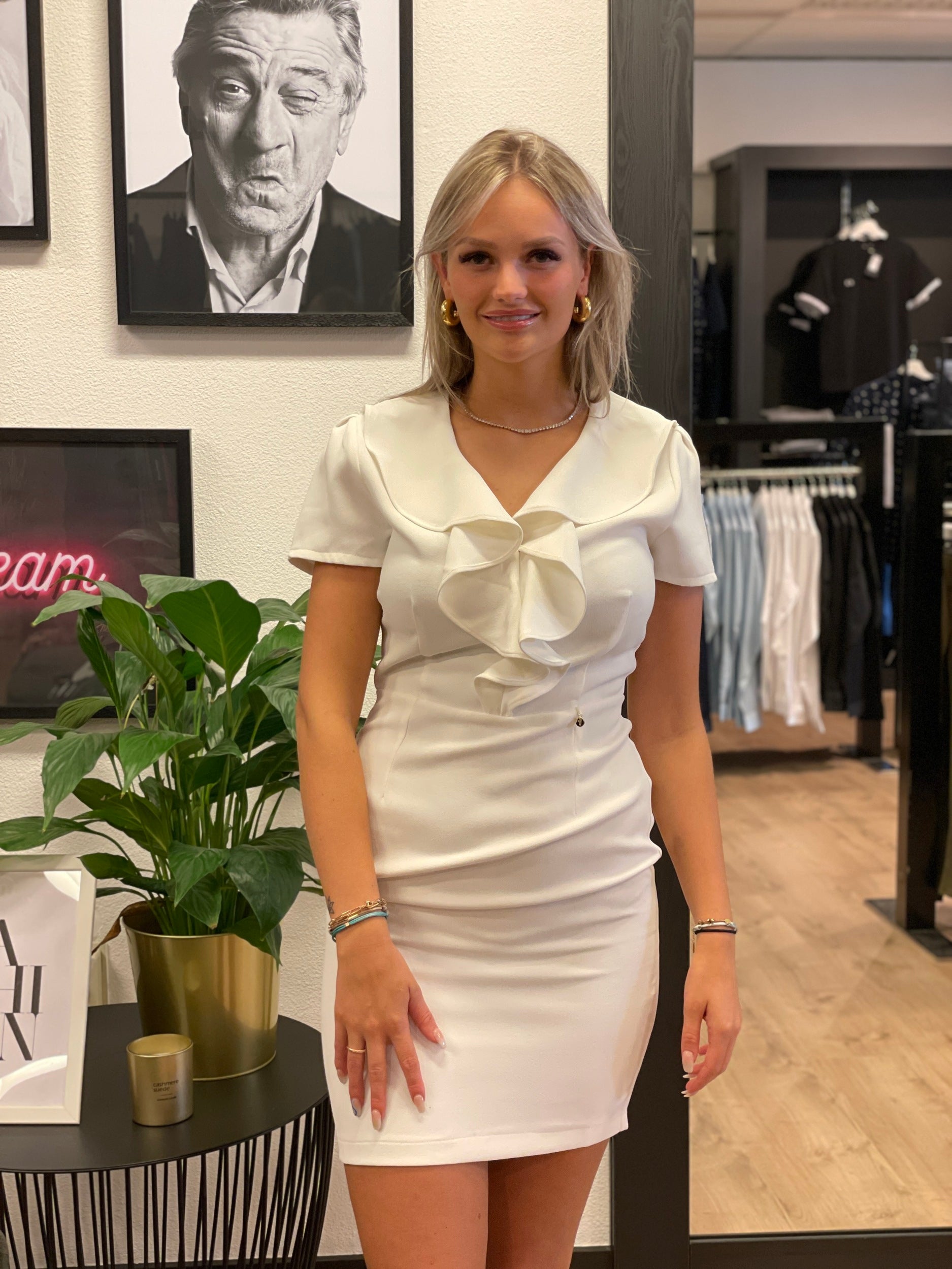 Jurk given best sale