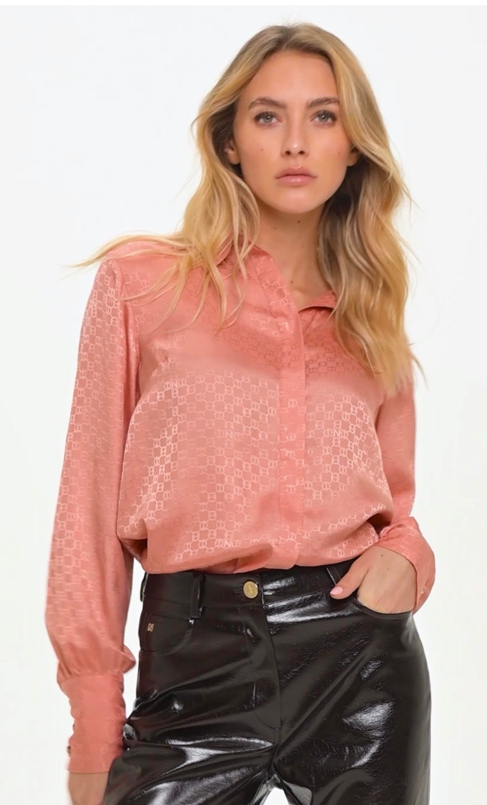 Nikkie - Opava blouse Dusty peach