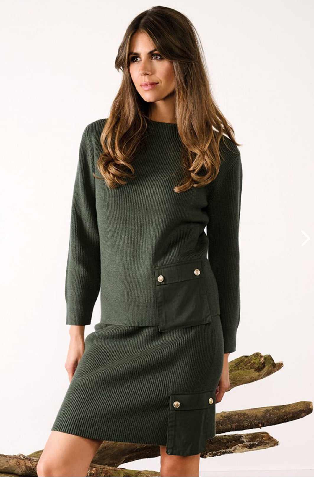 K-Design - B841 Pull met kraag met knopen & zakje