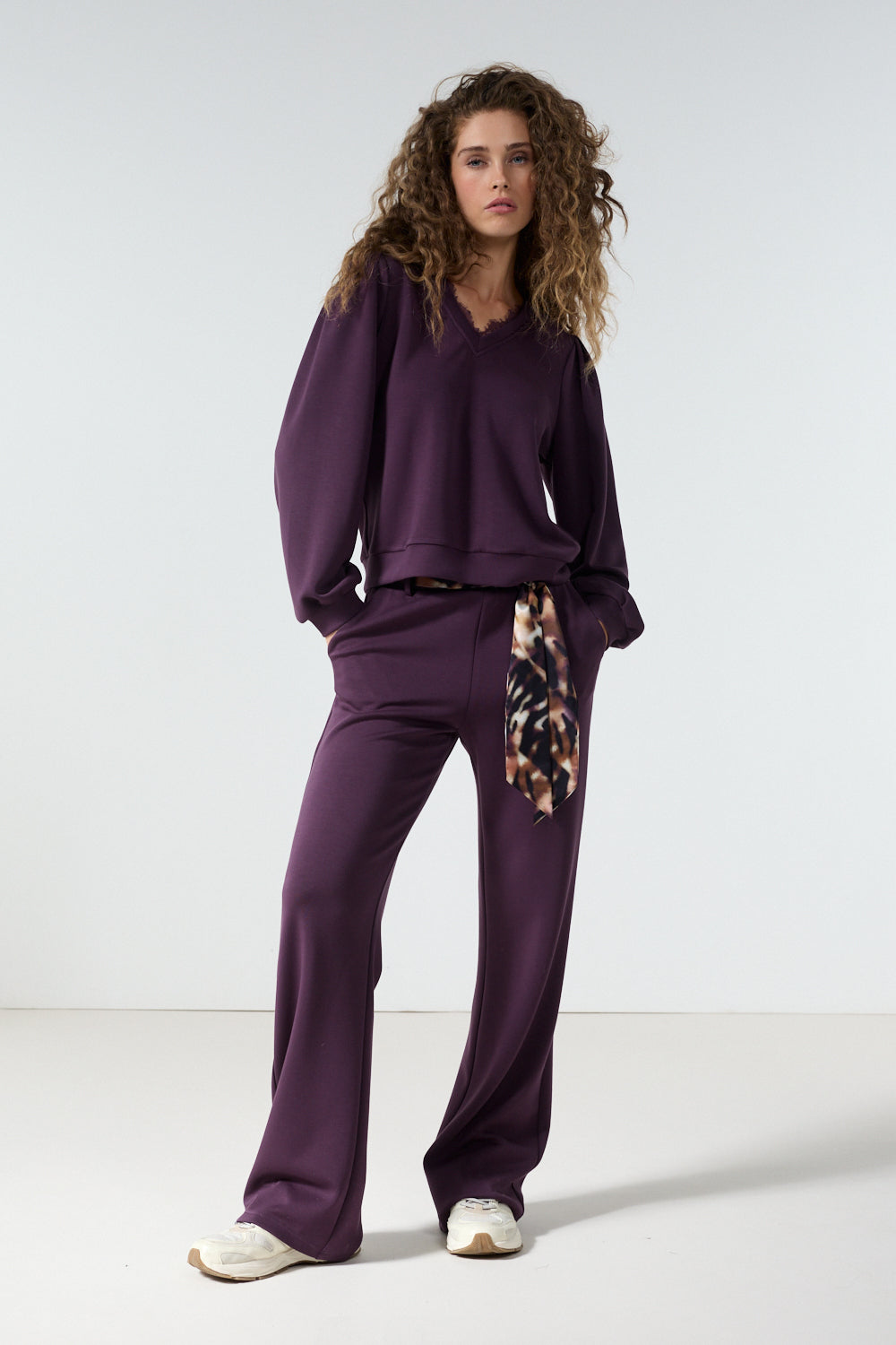 Tramontana - Sweater V hals met kant - Aubergine