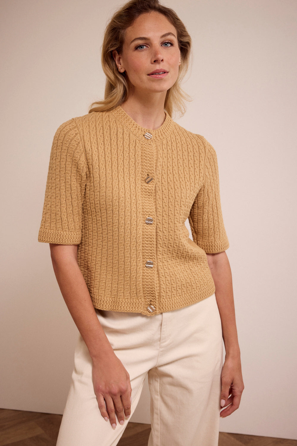 Tramontana - Cable Stitch Cardigan