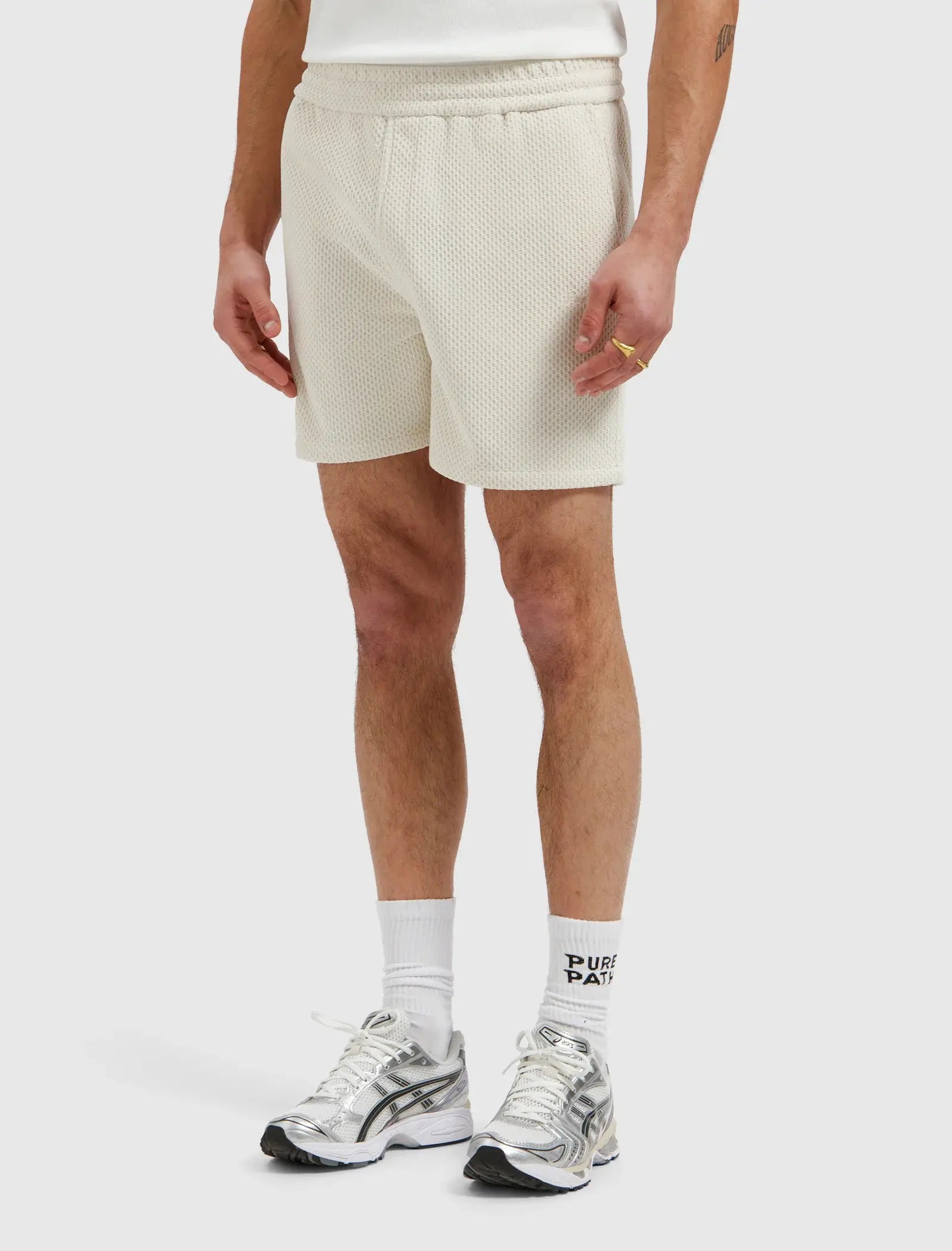 Pure Path - Short Ecru