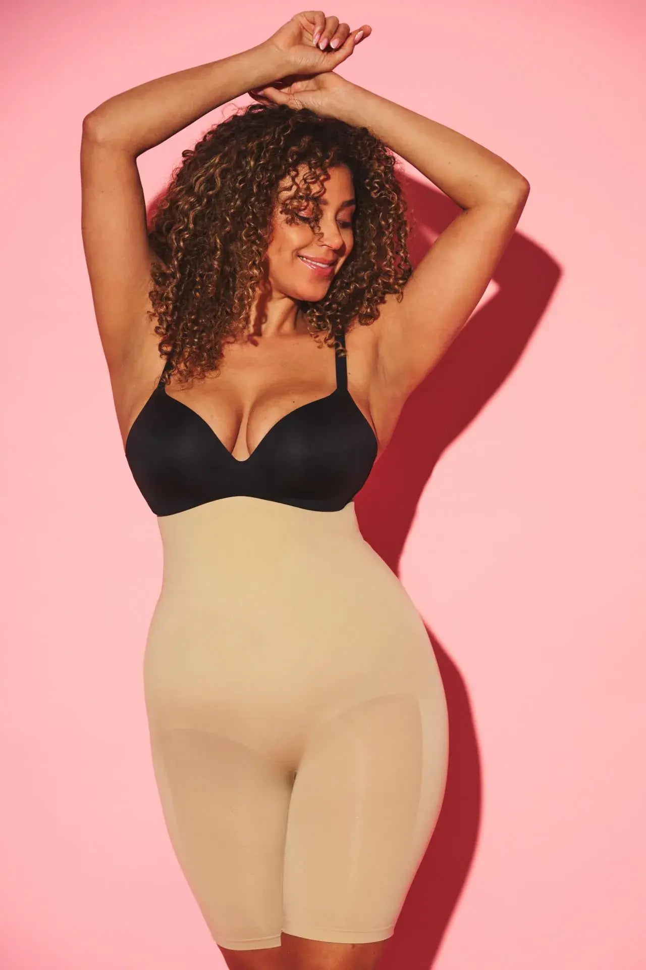 Nikkie - N shorts Sand Shapewear