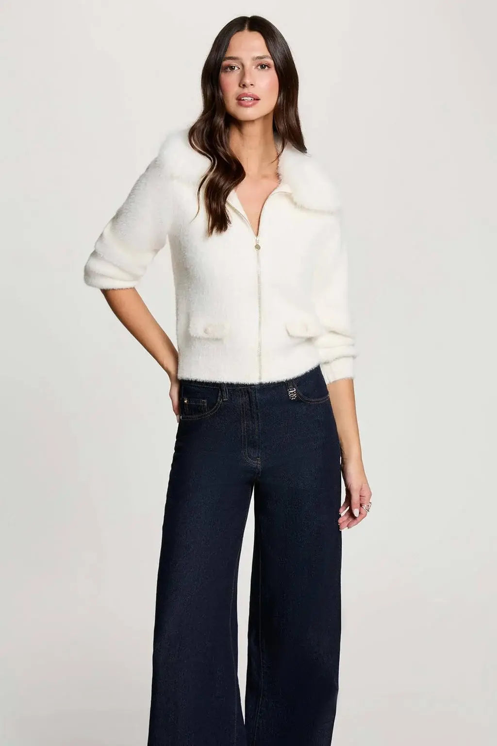 Morgan -  Vest met fluffy kraag Off-White