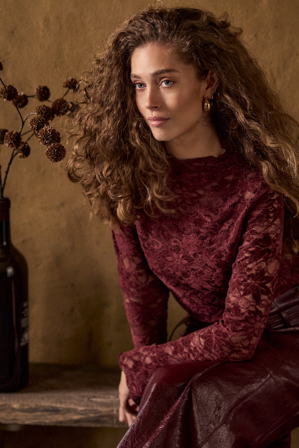 Tramontana - Velvet Stretch Lace Pomegrenade