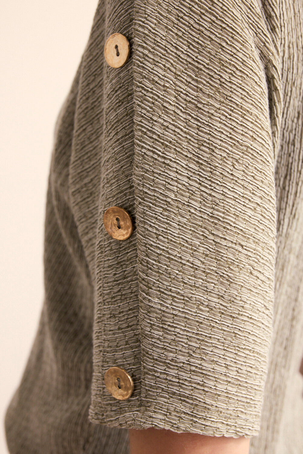 Tramontana - Top Crinkled button detail