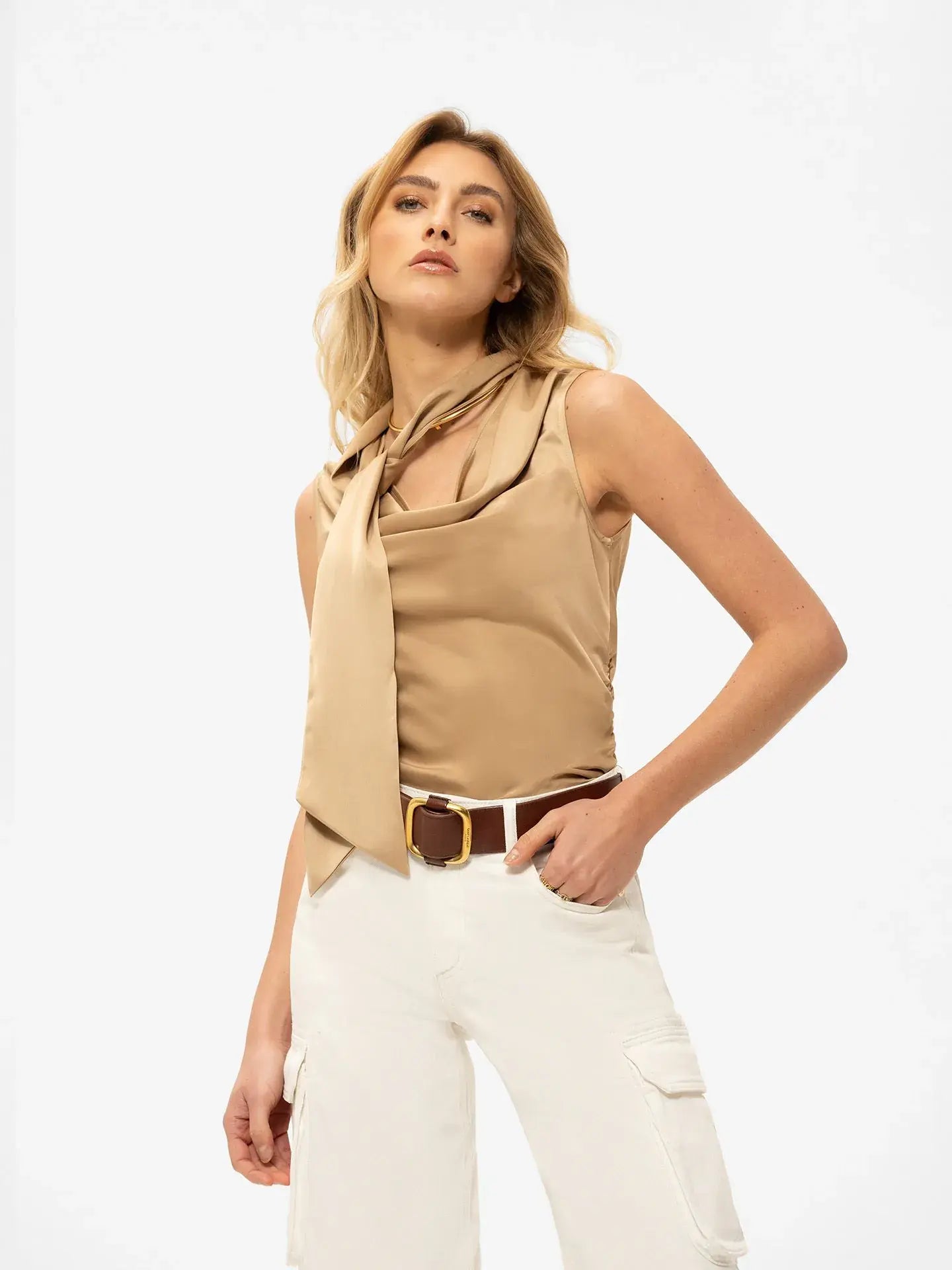 Nikkie - Provo Satin Top Travertine